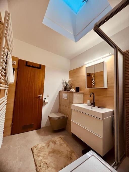 Apartamento Wohnen Im Schwarzwald Mit Panoramablick Bad Herrenalb Exterior foto